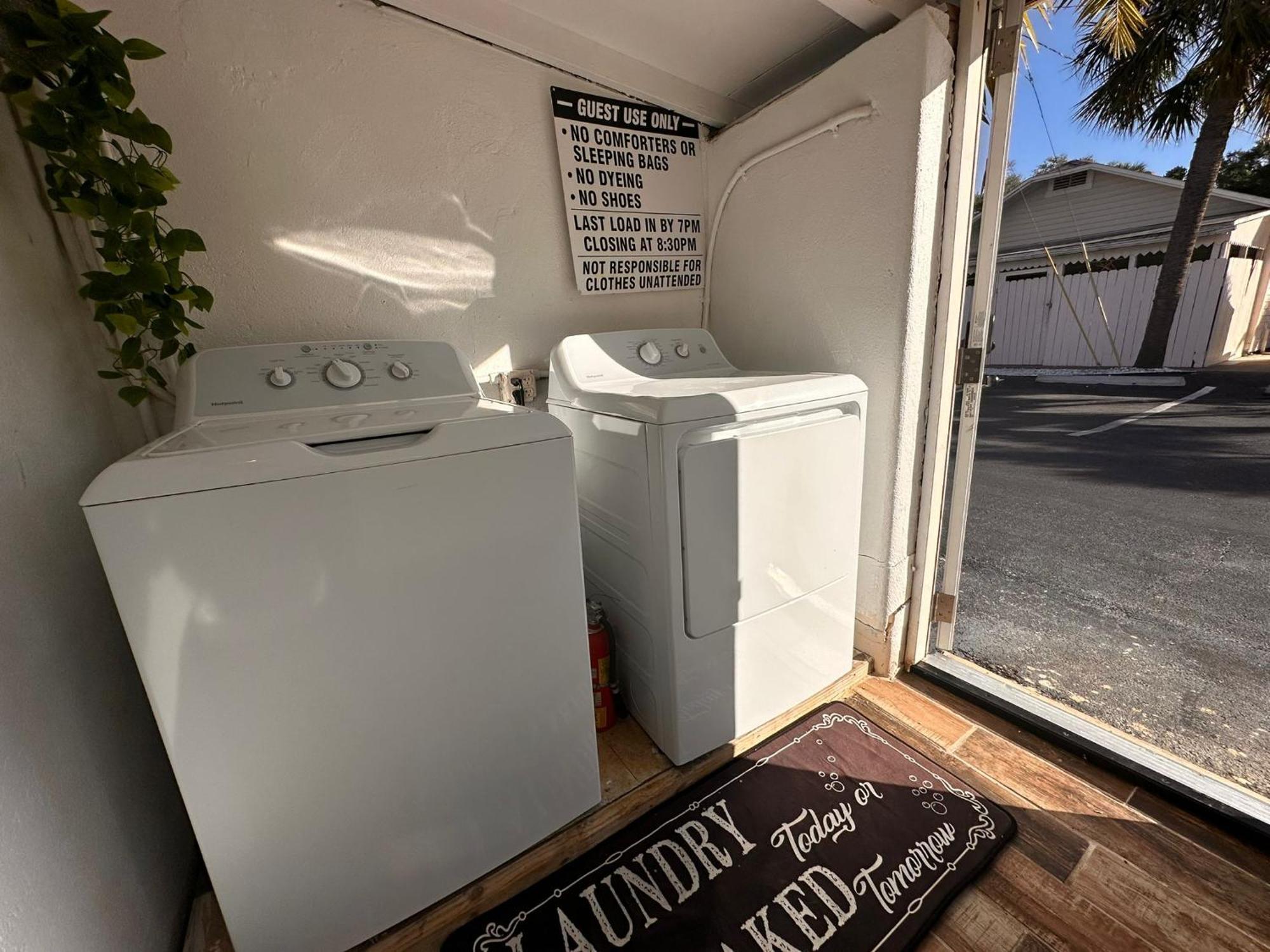 2Q Beds Studio Apt With Shared Pool 01 Clearwater Extérieur photo