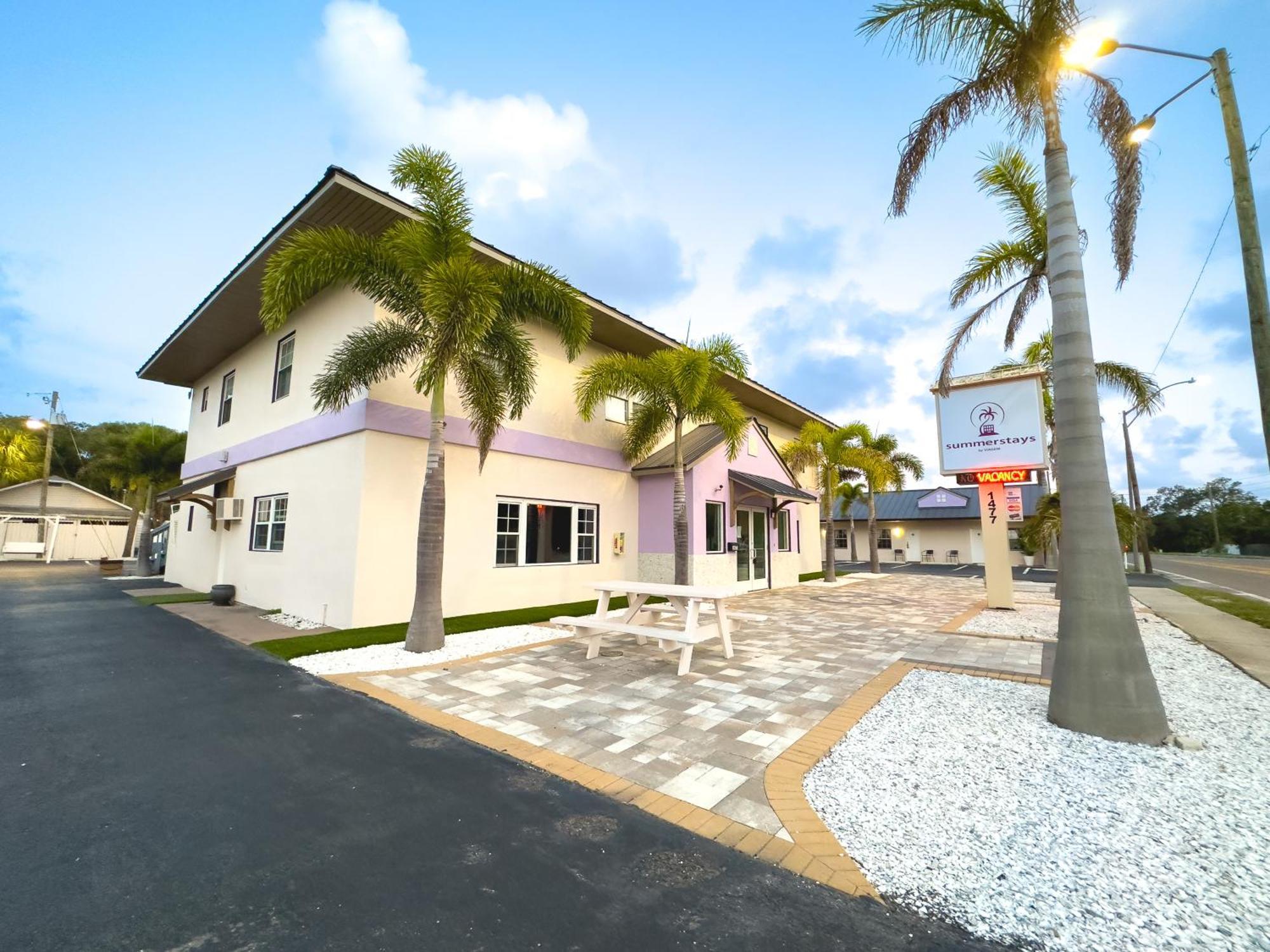 2Q Beds Studio Apt With Shared Pool 01 Clearwater Extérieur photo