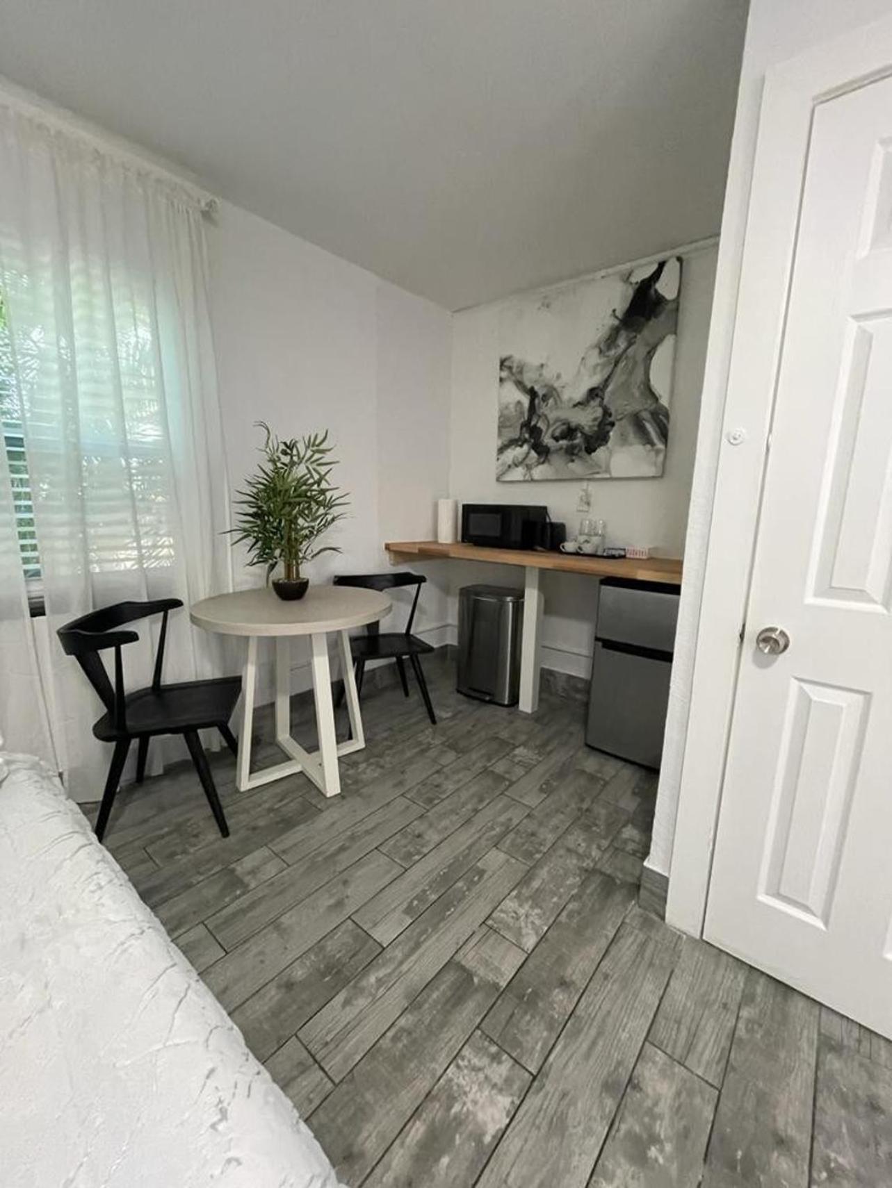 2Q Beds Studio Apt With Shared Pool 01 Clearwater Extérieur photo