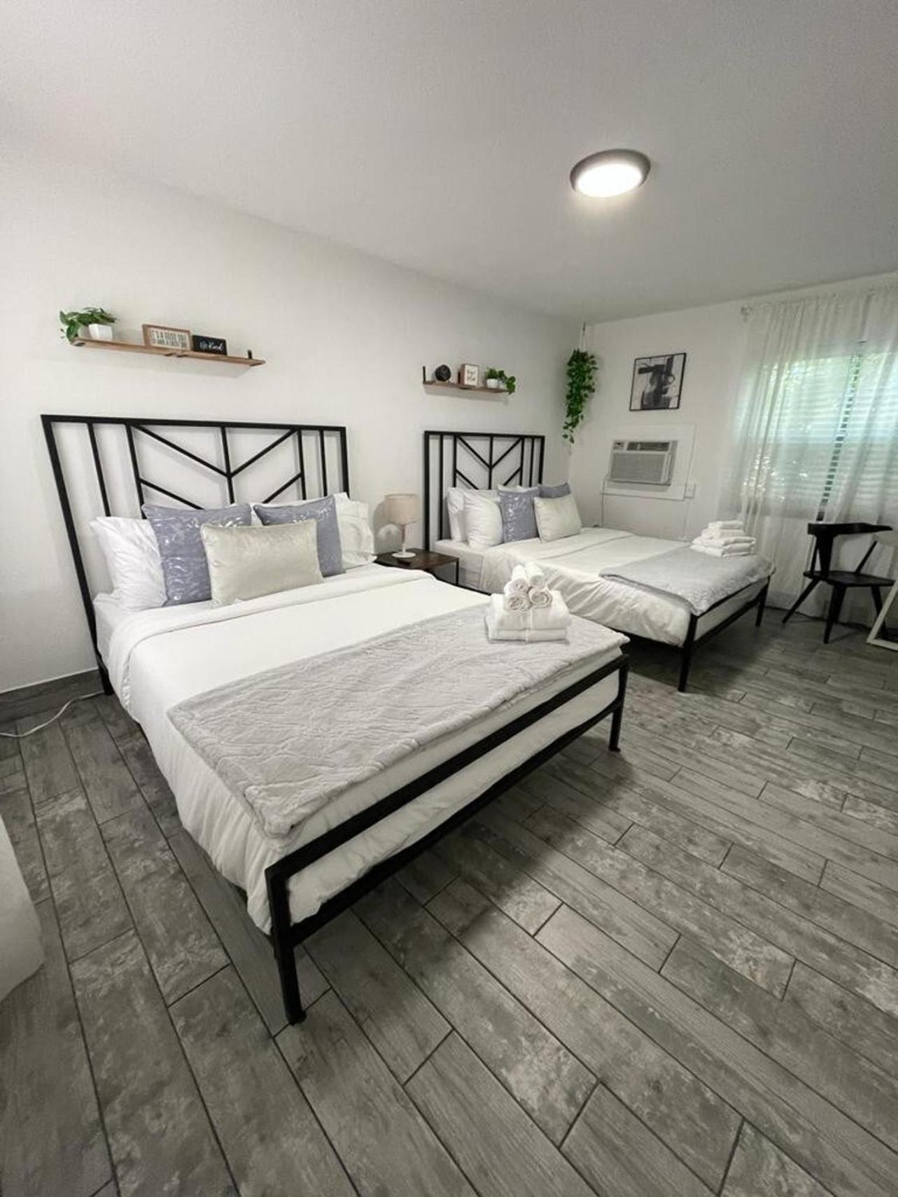 2Q Beds Studio Apt With Shared Pool 01 Clearwater Extérieur photo