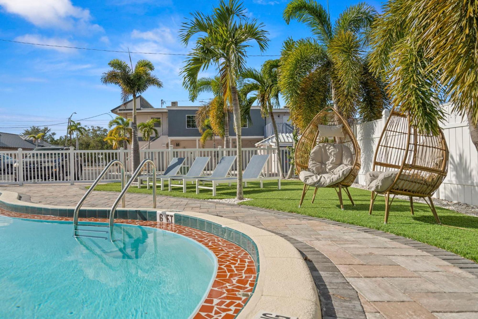 2Q Beds Studio Apt With Shared Pool 01 Clearwater Extérieur photo